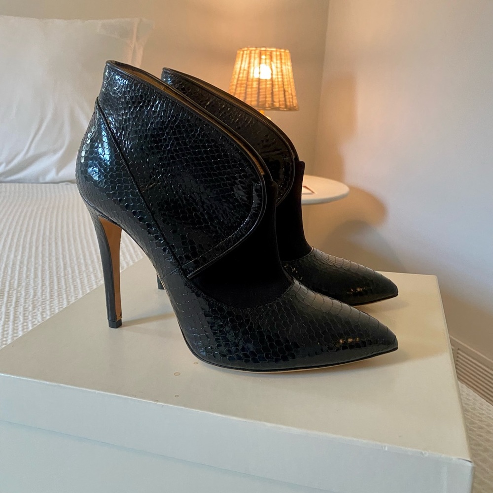 NWOT EMPORIO ARMANI | Black Reptile Ankle Boots | size 38